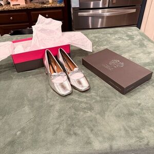 Vince Camuto Metallic Silver Leather Ballet block heel with Bow 8M